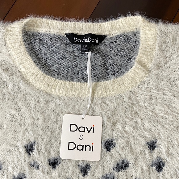 36 - PLUS SIZE ANIMAL PRINT SWEATER - Picture 8 of 9